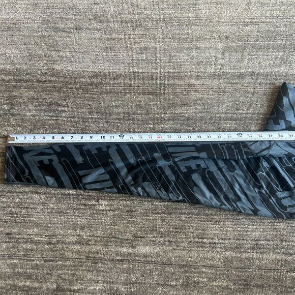 Girls Nike Pro Patterned Leggings, Size L, NWT - Picture 6 of 6